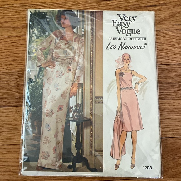 VTG ‘70s Vogue Leo Narducci UNCUT Pattern - Picture 8 of 8